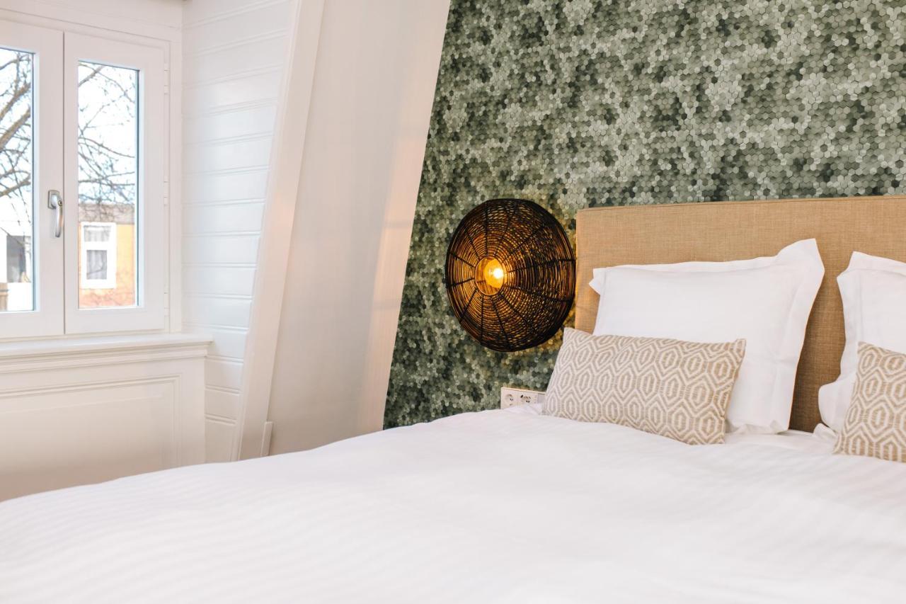 Zeestraat @amsterdam Hotel 4*